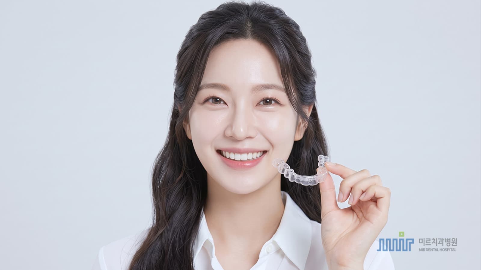 투명교정은 고정식 장치, 무엇이 다를까요_.png